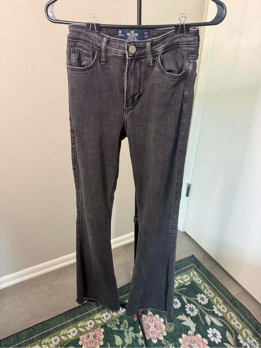 Hollister Black Wash High Rise Flare Jeans 0R